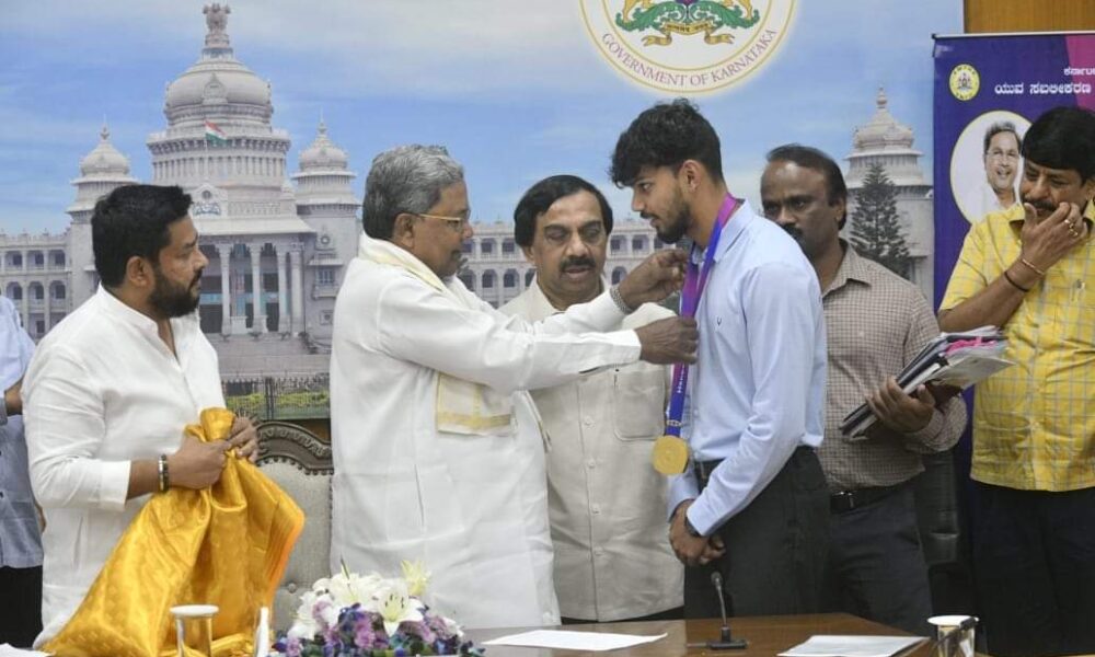 ಕ್ರೀಡಾಪಟುಗಳಿಗೆ ಎಲ್ಲಾ ಇಲಾಖೆಗಳ ಸರ್ಕಾರಿ ಉದ್ಯೋಗದಲ್ಲಿ ಮೀಸಲಾತಿ ಸಿಎಂ ಸಿದ್ದರಾಮಯ್ಯ ಭರವಸೆ