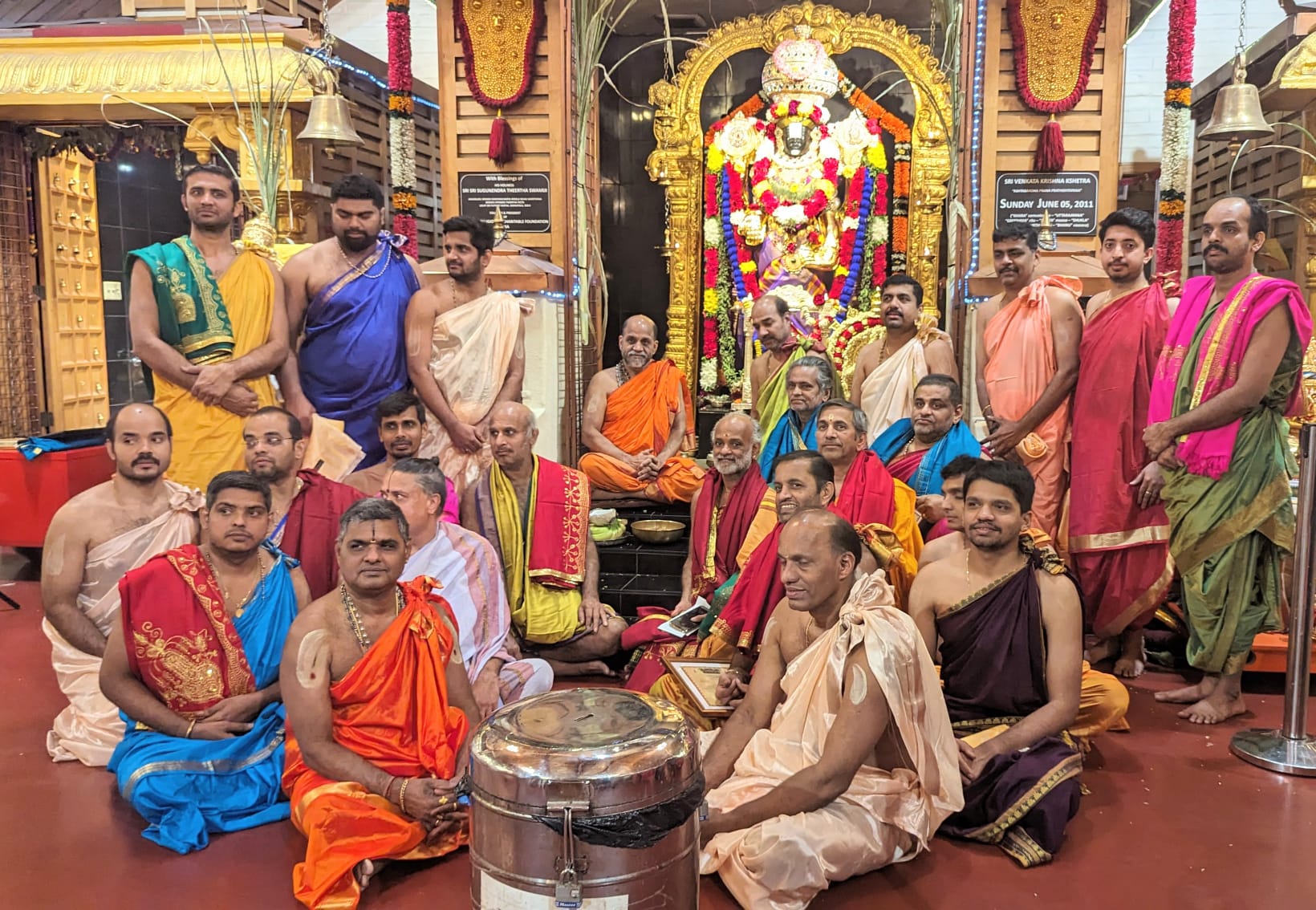 ಫೀನಿಕ್ಸ್ ನಲ್ಲಿ* *ವೈಭವದ ರಥೋತ್ಸವದೊಂದಿಗೆ ಹತ್ತು ದಿನಗಳ ಉತ್ಸವಕ್ಕೆ ತೆರೆ*