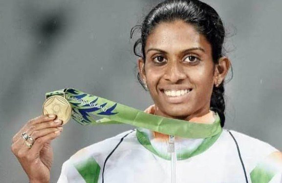 MR Poovamma winning gold medal in Asian Games 4x400 meter relay for India