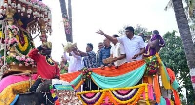 Srirangapatna Dasara 2026 with Mahendra elephant and golden howdah procession