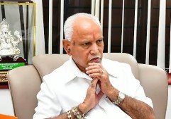 Former Karnataka Chief Minister BS Yediyurappa speaking to the media in Davanagere about a possible BJP-JDS alliance government.