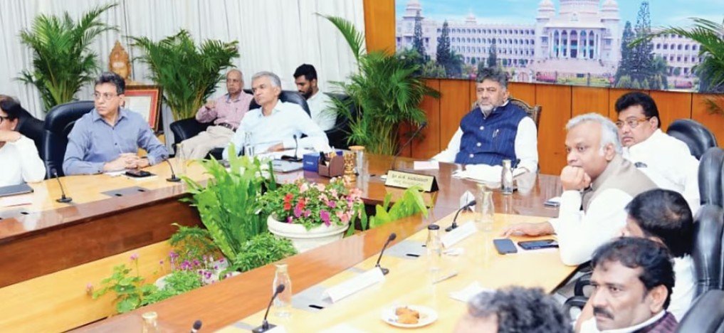 Karnataka CM DK Shivakumar reviewing the Negila Yogi Scheme for small and marginal farmers
