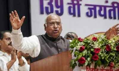 Mallikarjun Kharge speaking at a political event in Patna