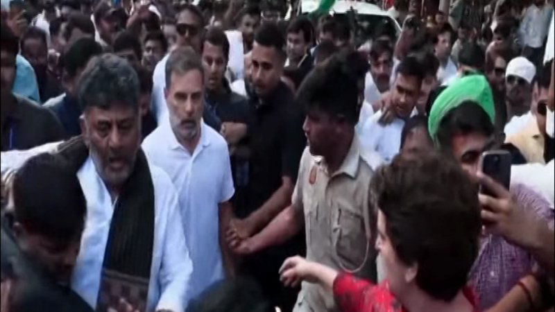 Rahul Gandhi and opposition leaders protest against SIR voter list revision in New Delhi
