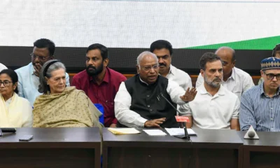 Sonia Gandhi Mallikarjun Kharge Rahul Gandhi Mamata Banerjee at INDIA bloc meeting in Delhi