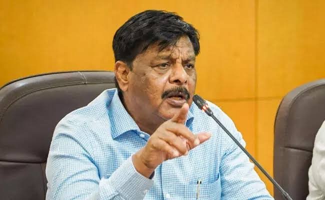 Sunil Bose statement on HC Mahadevappa continuing in Congress and contesting from T Narasipur