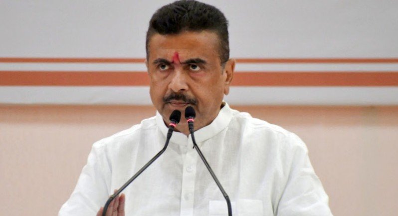 Suvendu Adhikari addressing voters during the Nandigram bypoll campaign in West Bengal